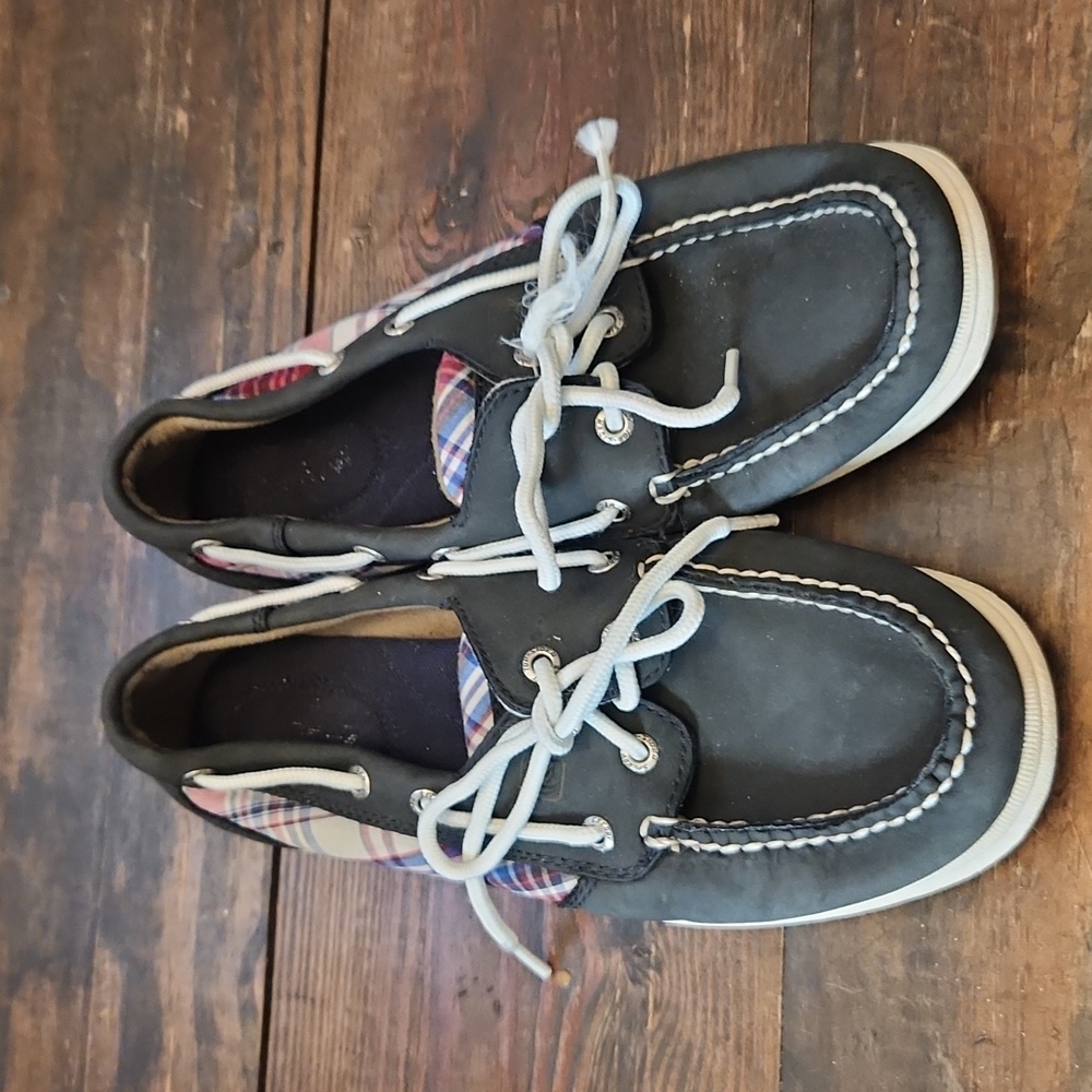 Navy blue plaid Sperry’s. 8.5